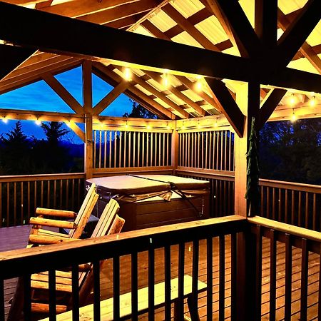 Bear Country Cabin Сев'єрвілл Екстер'єр фото